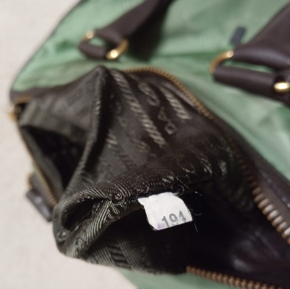 Prada Green Handbag purse - Picture 3 of 13